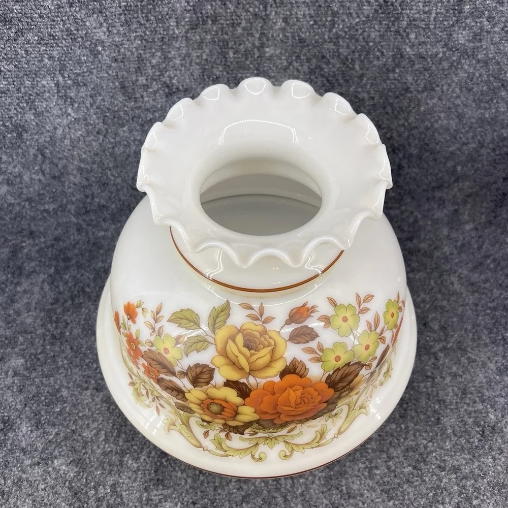 QUOIZEL Milk Glass Brown Floral 8.75